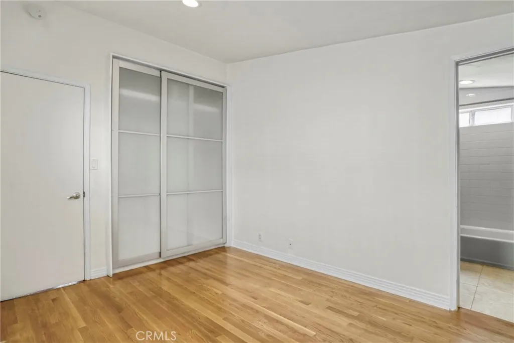 2404 Ocean Park Blvd, Santa Monica, California 90405 home-pic-15